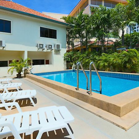 Ashford Villas Cosy Beach Pattaya Exteriör bild